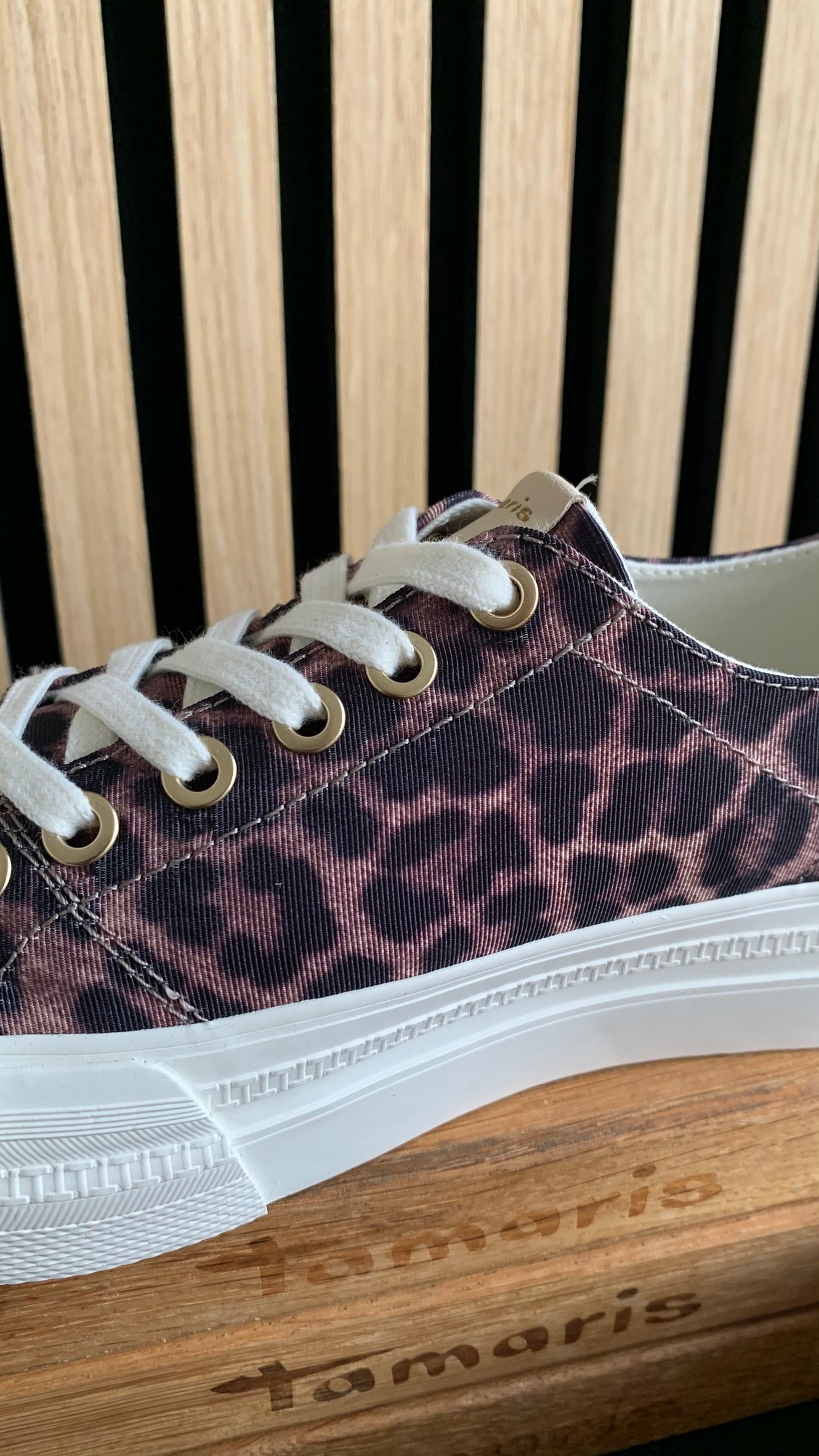 Sneaker
