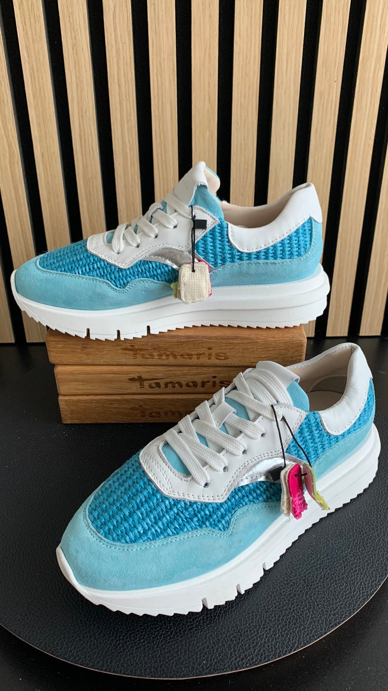 Sneaker
