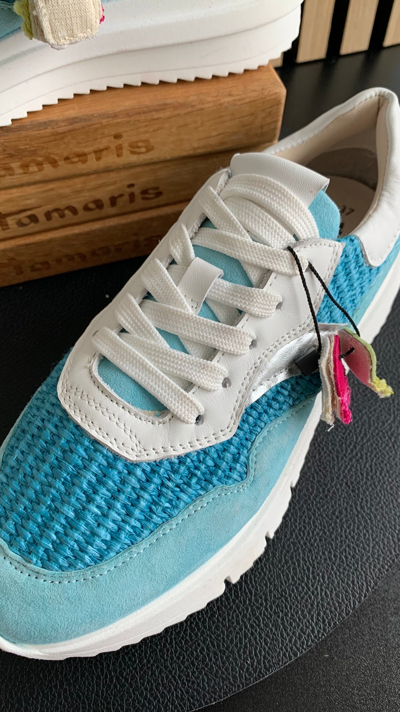 Sneaker