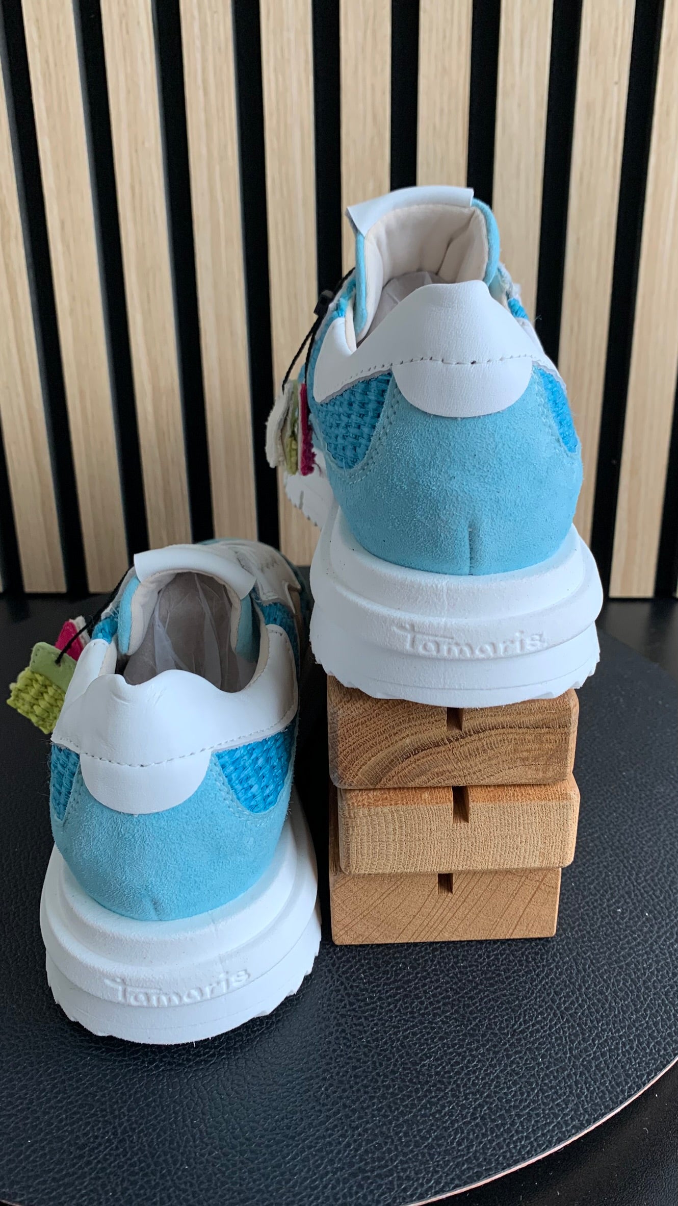 Sneaker
