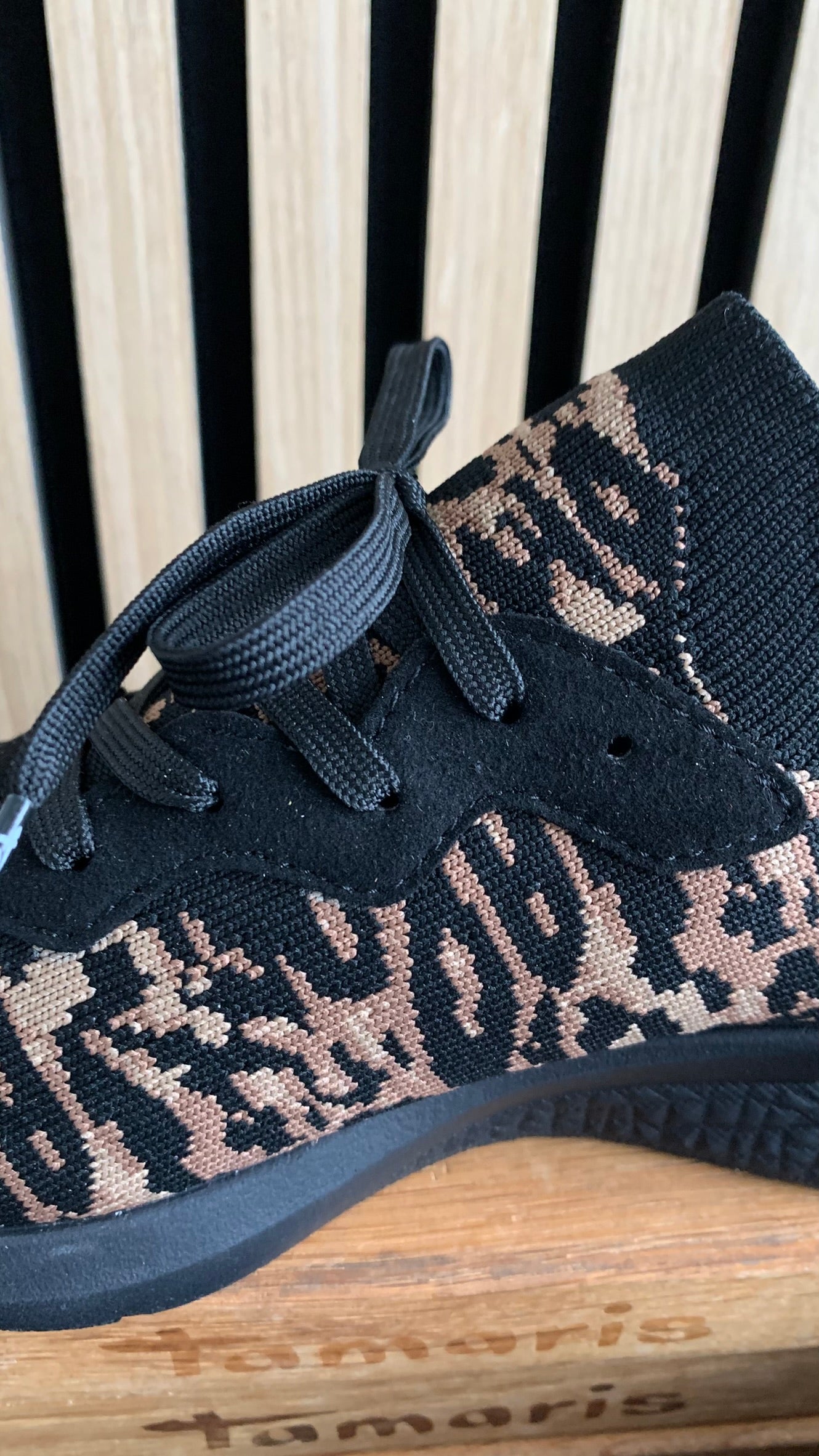 Sneaker
