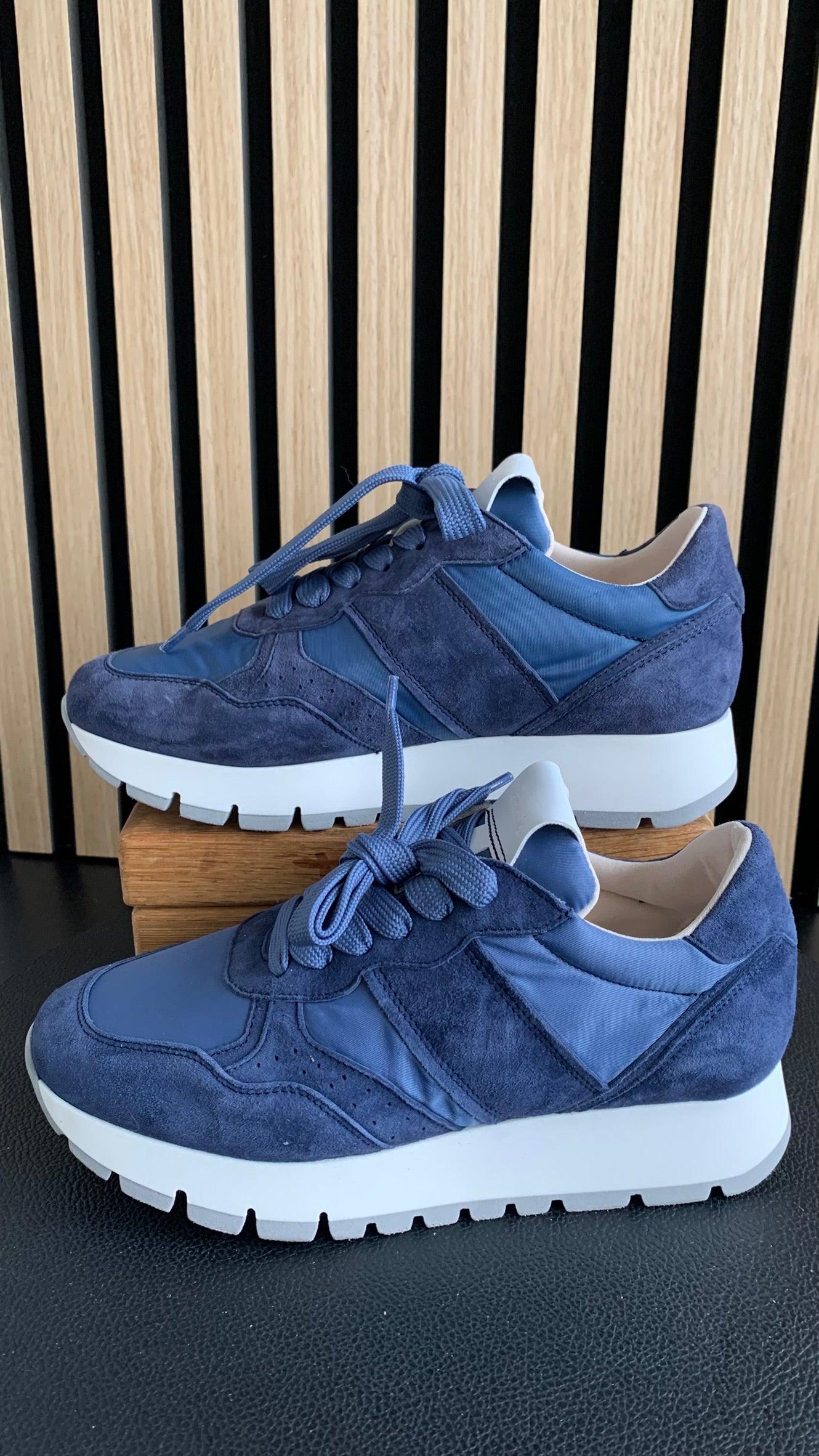 Sneaker