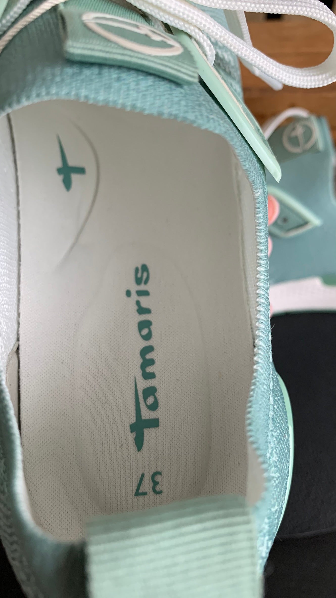 Sneaker