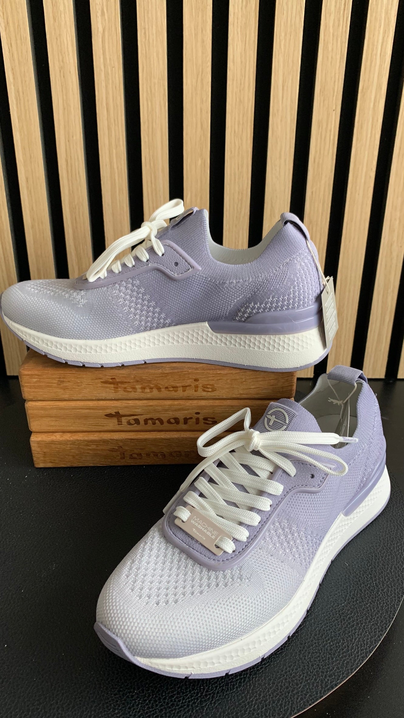 Sneaker