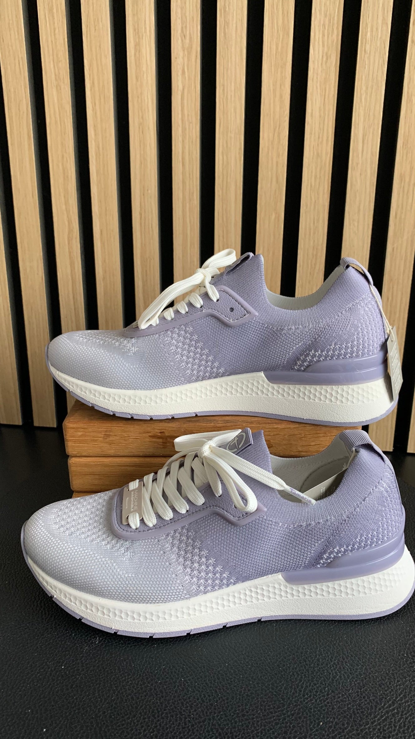 Sneaker
