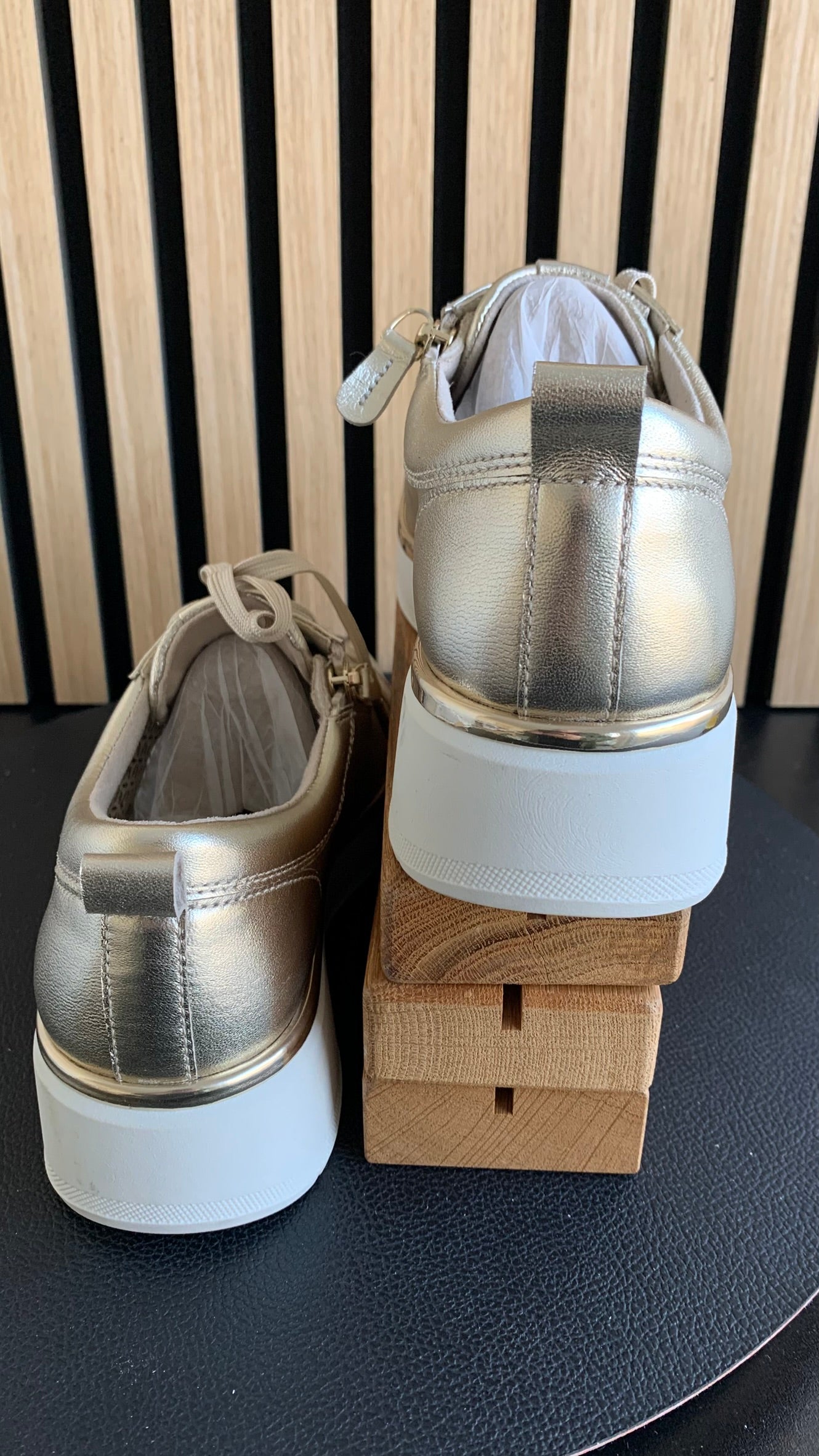 Sneaker