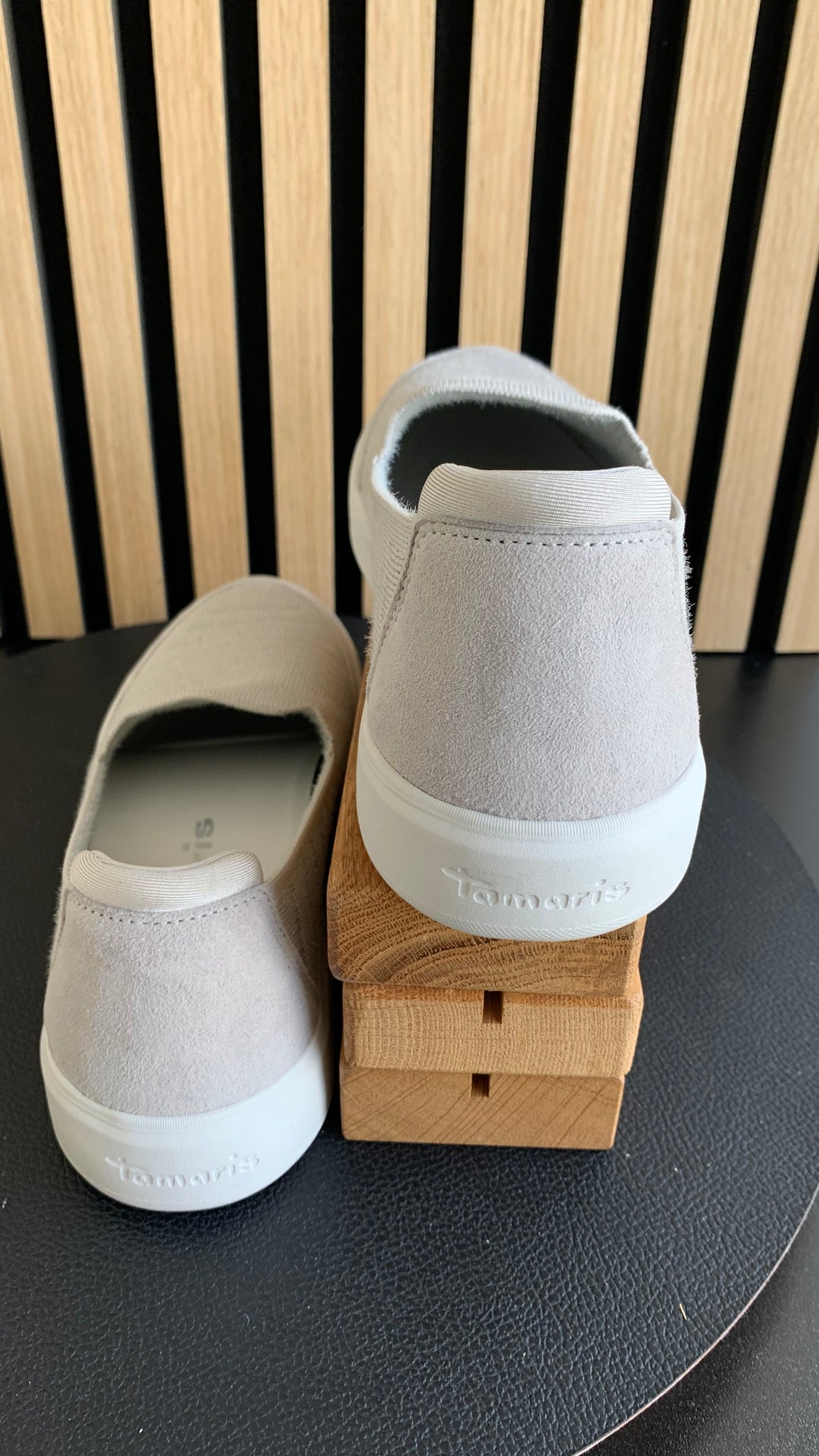 Sneaker