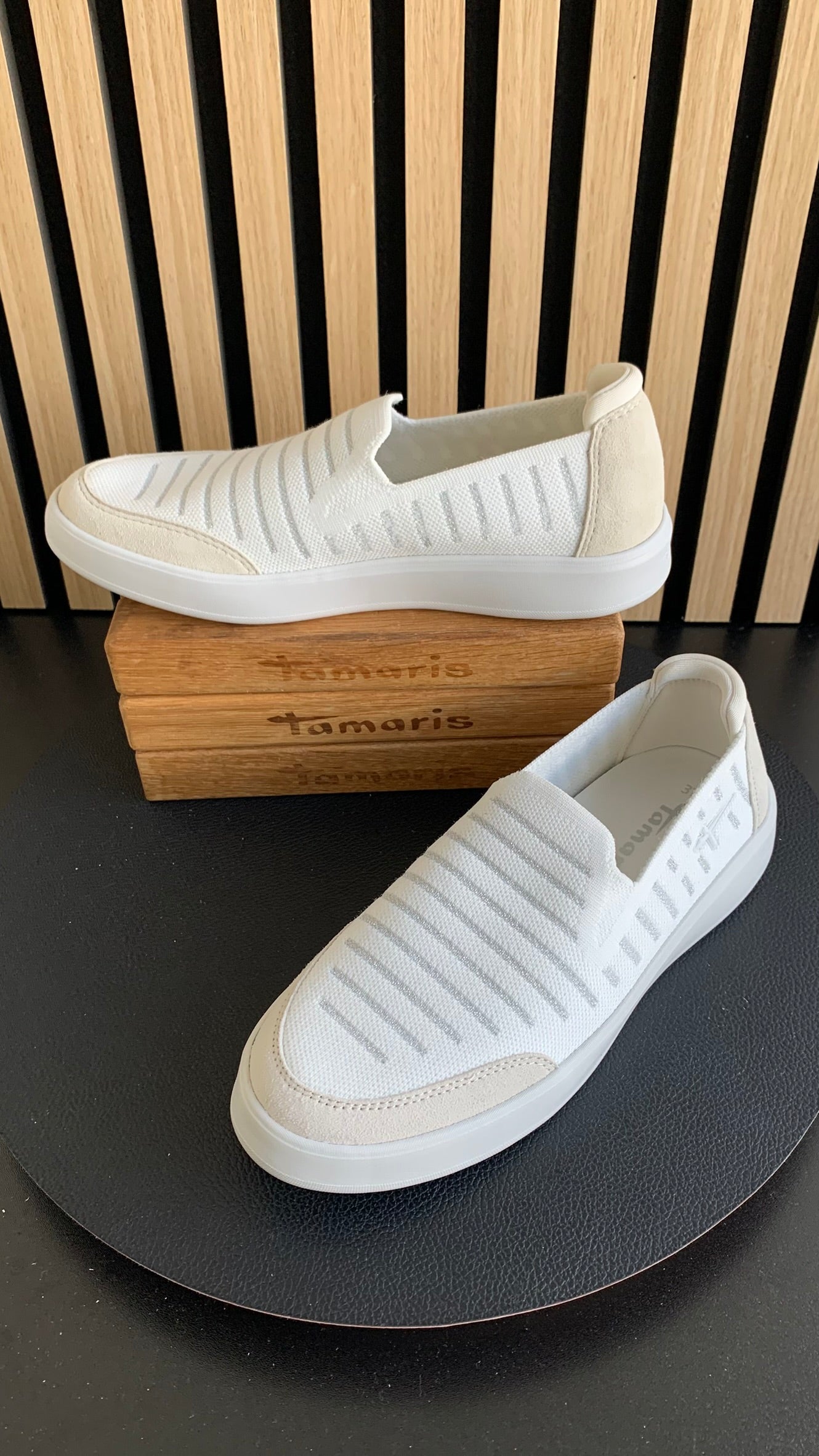 Sneaker