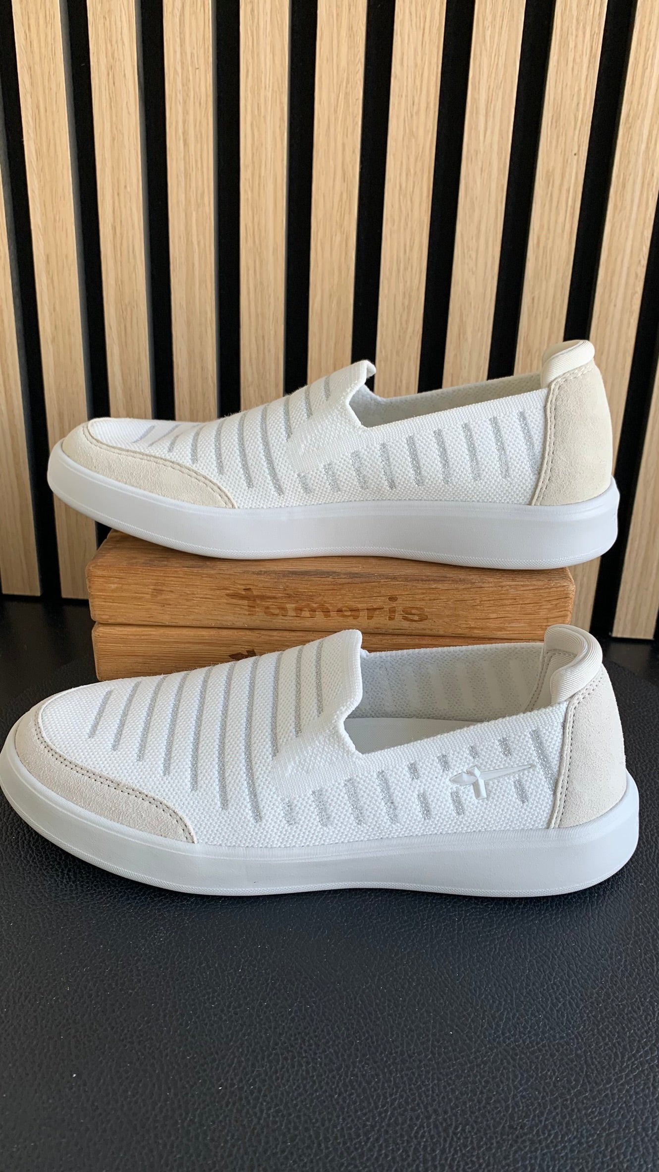 Sneaker