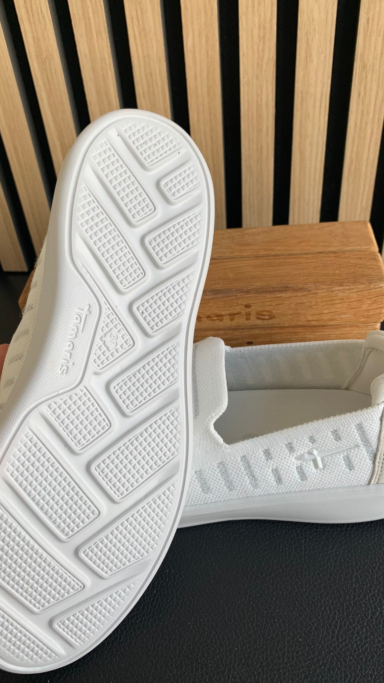 Sneaker