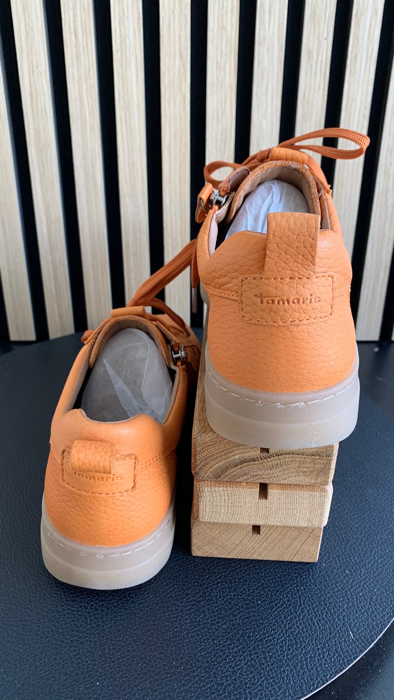 Sneaker