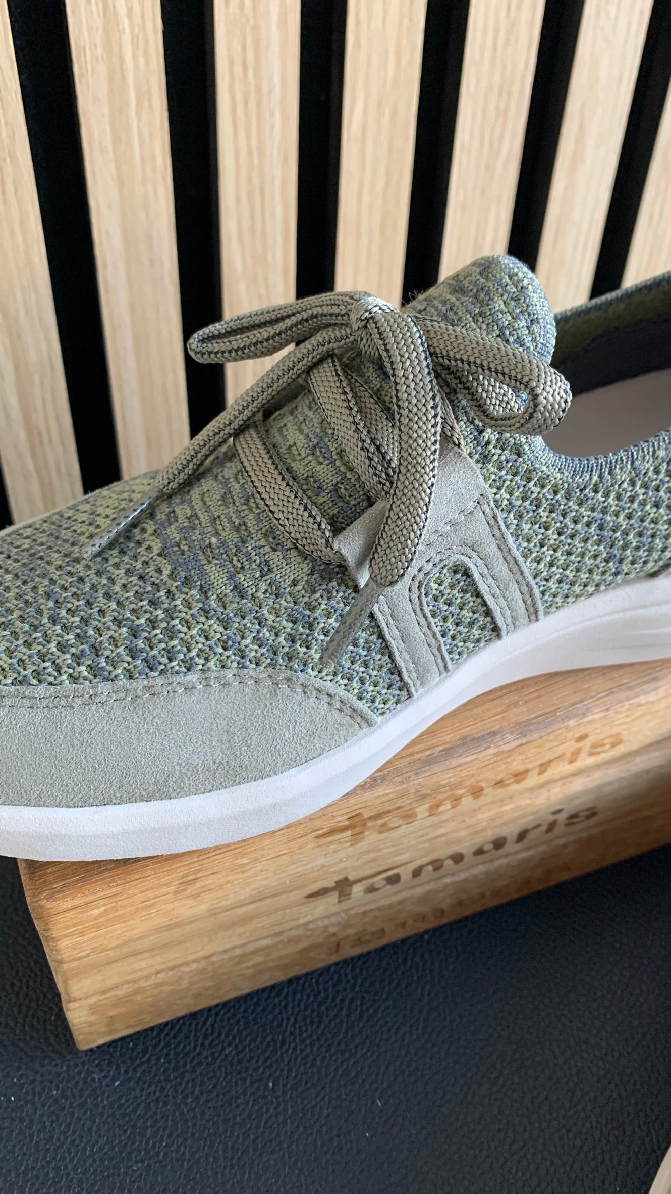 Sneaker