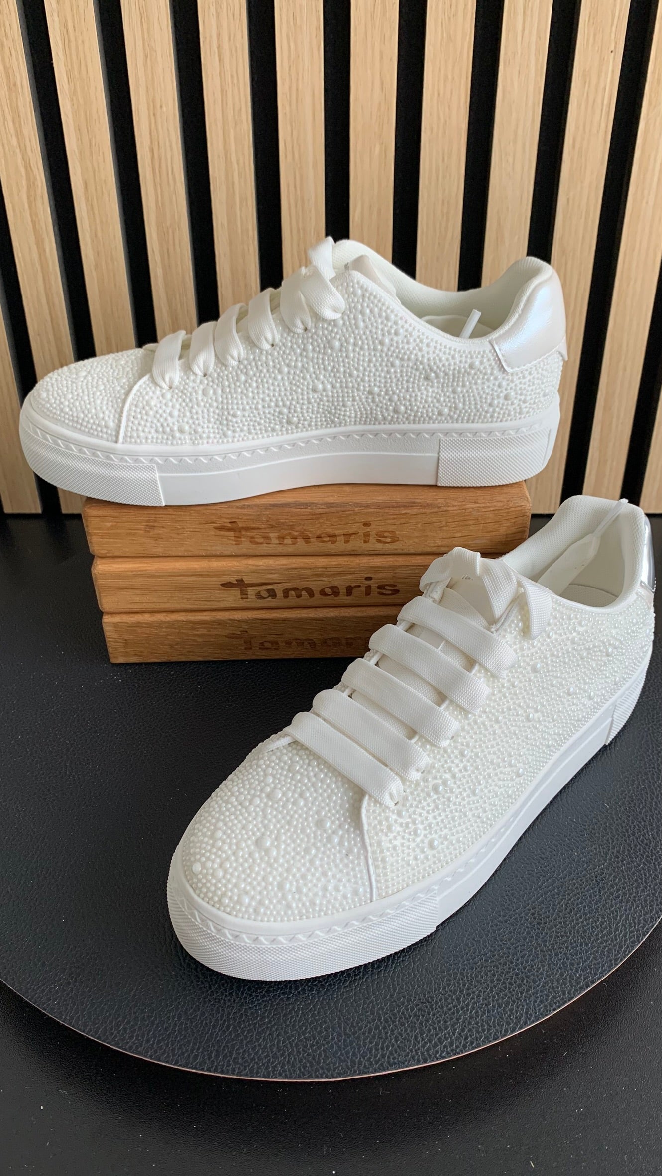 Sneaker