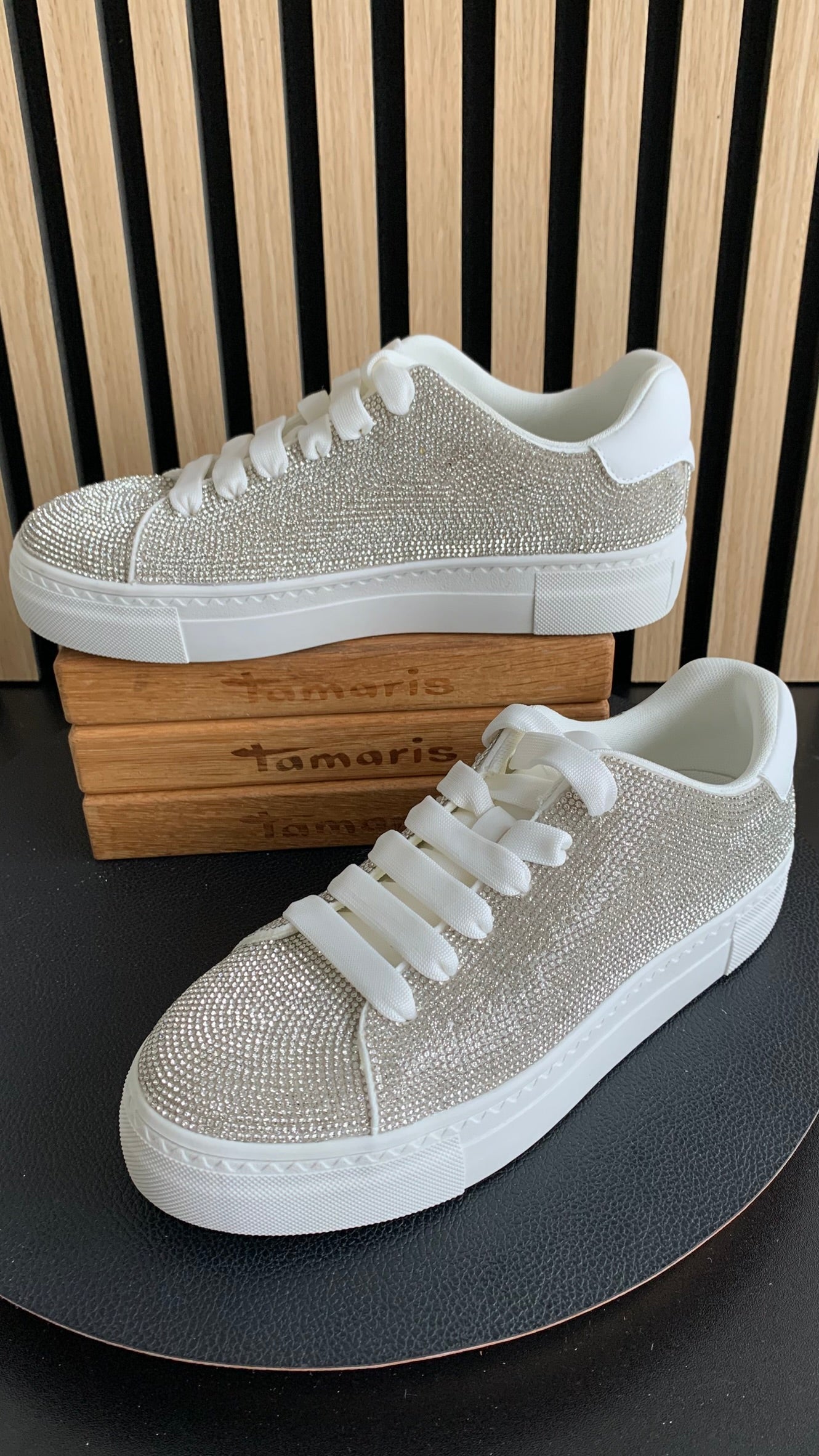 Sneaker