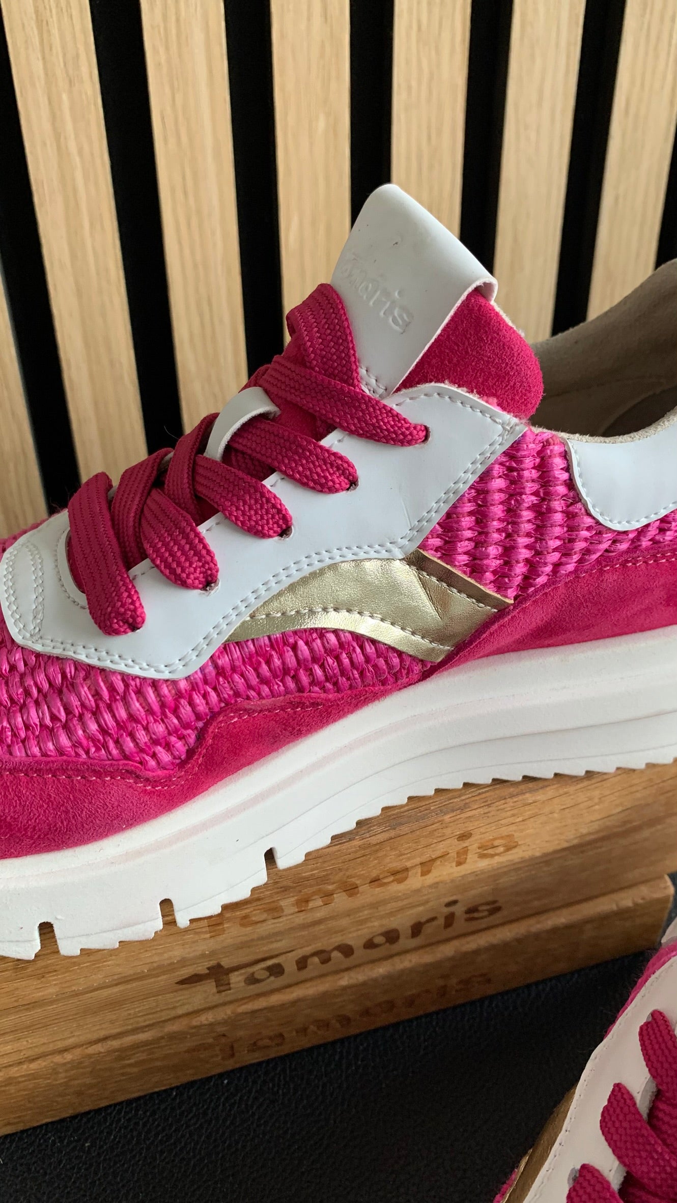 Sneaker
