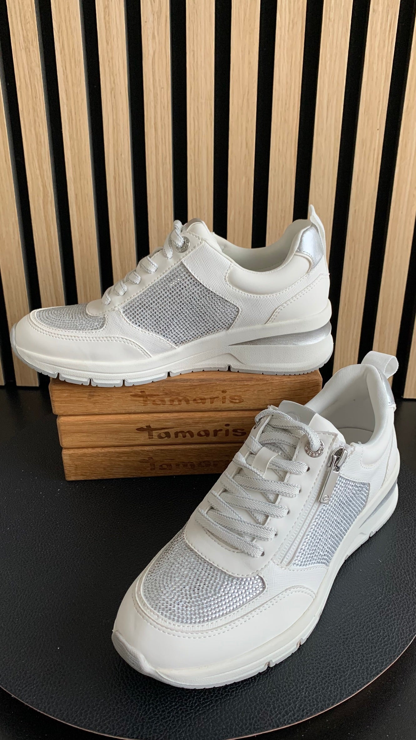 Sneaker