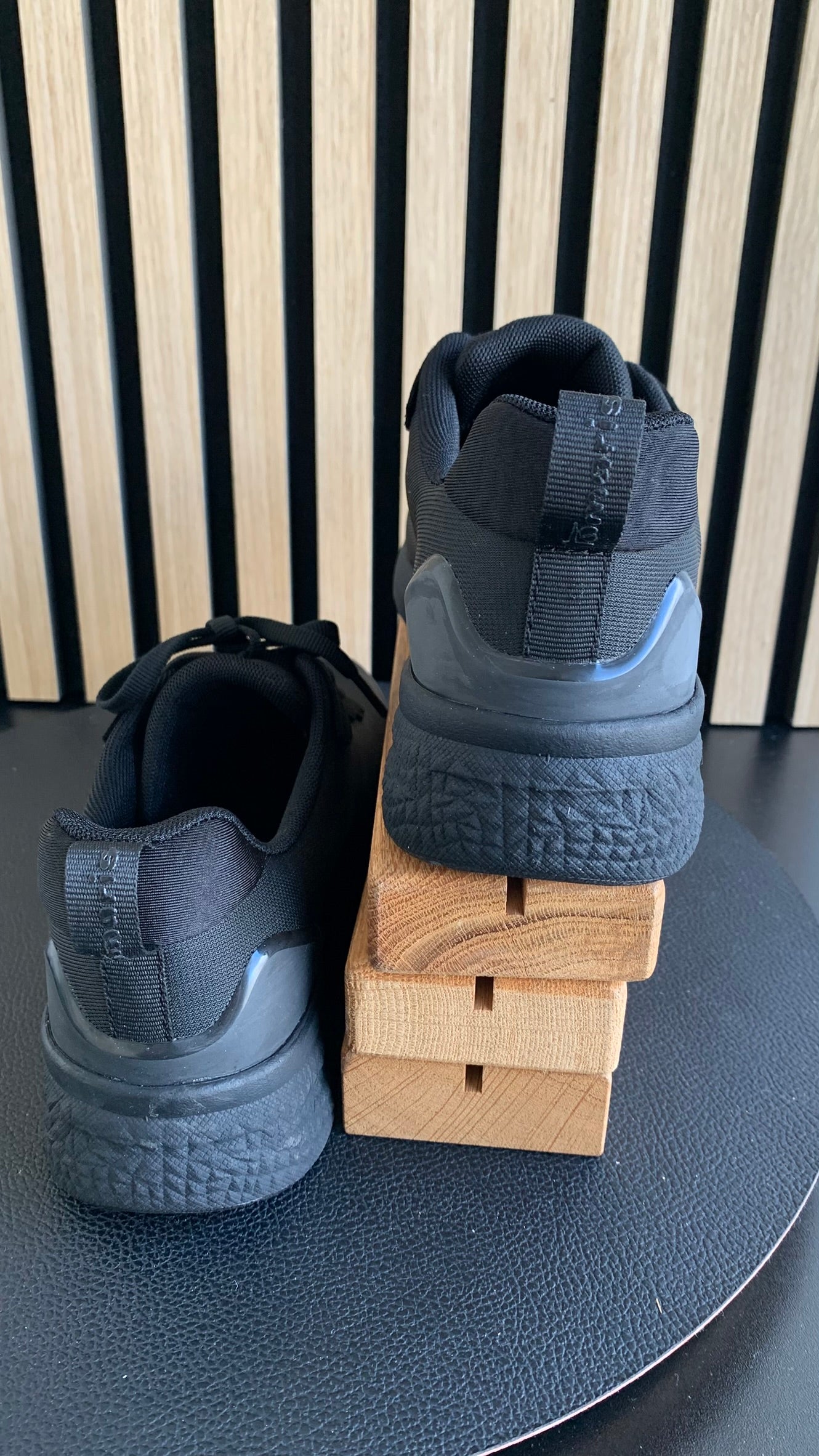 Sneaker